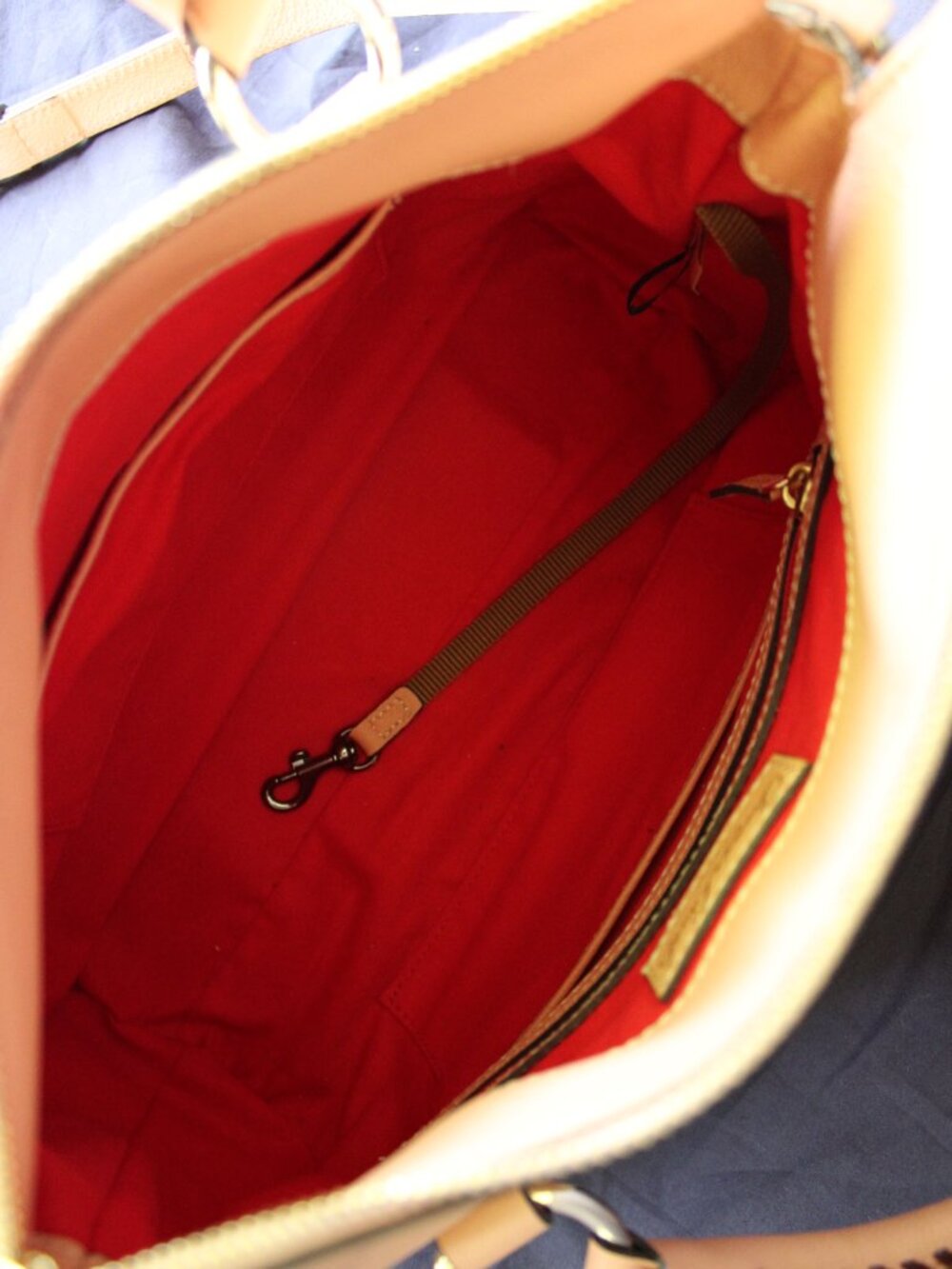 Dooney & Bourke pebbled satchel pink leather Florentine cross body tassel purse - Picture 10 of 11